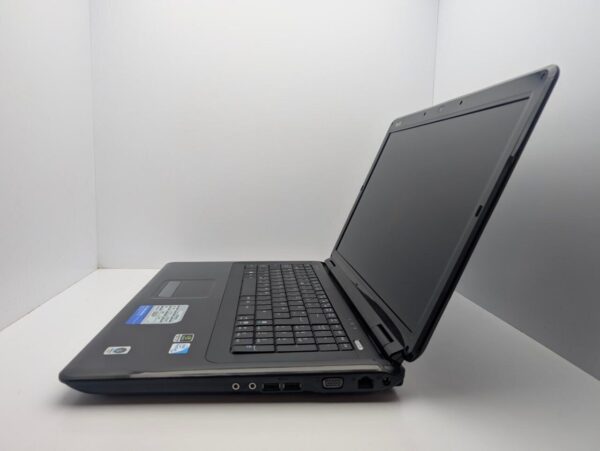 Ноутбук Asus K70ID / 17.3" (1600x900) TN / Intel Pentium T4200 (2 ядра по 2.0 GHz) / 6 GB DDR3 / 320 GB HDD / NVIDIA GeForce GT 120M, 1 GB GDDR2, 64-bit / WebCam - Зображення 6