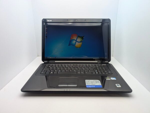 Ноутбук Asus K70ID / 17.3" (1600x900) TN / Intel Pentium T4200 (2 ядра по 2.0 GHz) / 6 GB DDR3 / 320 GB HDD / NVIDIA GeForce GT 120M, 1 GB GDDR2, 64-bit / WebCam - Зображення 2