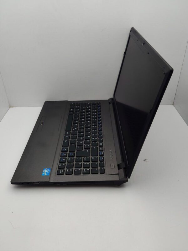 Ноутбук Asus Terra 1541 / 15.6" (1366x768) TN / Intel Core i5-4200M (2 (4) ядра по 2.5 - 3.1 GHz) / 6 GB DDR3 / 320 GB HDD / Intel HD Graphics 4600 / WebCam - Зображення 6