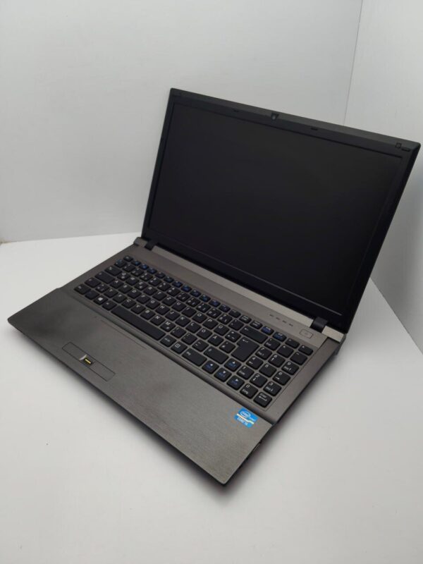 Ноутбук Asus Terra 1541 / 15.6" (1366x768) TN / Intel Core i5-4200M (2 (4) ядра по 2.5 - 3.1 GHz) / 6 GB DDR3 / 320 GB HDD / Intel HD Graphics 4600 / WebCam - Зображення 4