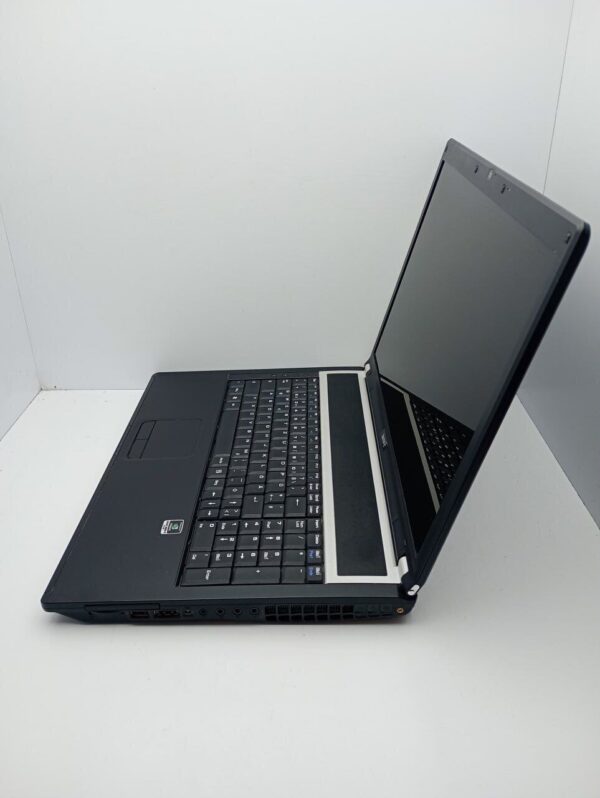 Ноутбук Asus Terra 171 / 17.1" (1440x900) TN / Intel Core 2 Duo P8600 (2 ядра по 2.4 GHz) / 4 GB DDR2 / 160 GB HDD / nVidia GeForce 9600M GT, 512 MB GDDR2, 128-bit / WebCam - Зображення 4