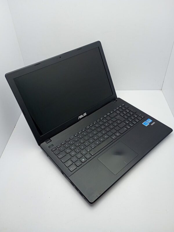 Ноутбук Asus X551 / 15.6" (1366x768) TN / Intel Core i3-3217U (2 ядра по 1.8 GHz) / 4 GB DDR3 / 120 GB SSD / Intel HD Graphics 4000 / WebCam - Зображення 3