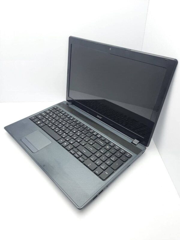 Ноутбук Б-клас Acer Aspire 5733Z/ 15.6" (1366x768) TN / Intel Core i3-330M (2 (4) ядра по 2.13 GHz) / 4 GB DDR3 / 500 GB HDD / Intel HD Graphics / WebCam - Зображення 4