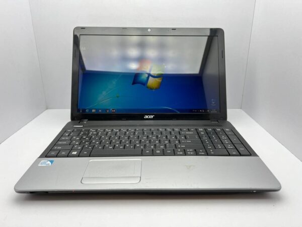 Ноутбук Б-клас Acer Aspire E1-531 / 15.6" (1366x768) TN / Intel Pentium 2020M (2 ядра по 2.4 GHz) / 4 GB DDR3 / 120 GB SSD / Intel HD Graphics for 3rd Generation Intel Processors / WebCam - Зображення 2