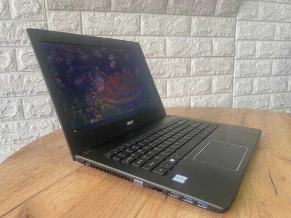 Ноутбук Б-клас Acer TravelMate P249-M / 14" (1366x768) TN / Intel Core i3-6100U (2 (4) ядра по 2.3 GHz) / 4 GB DDR4 / 256 GB SSD M.2 / Intel HD Graphics 520 / WebCam / VGA - Зображення 4