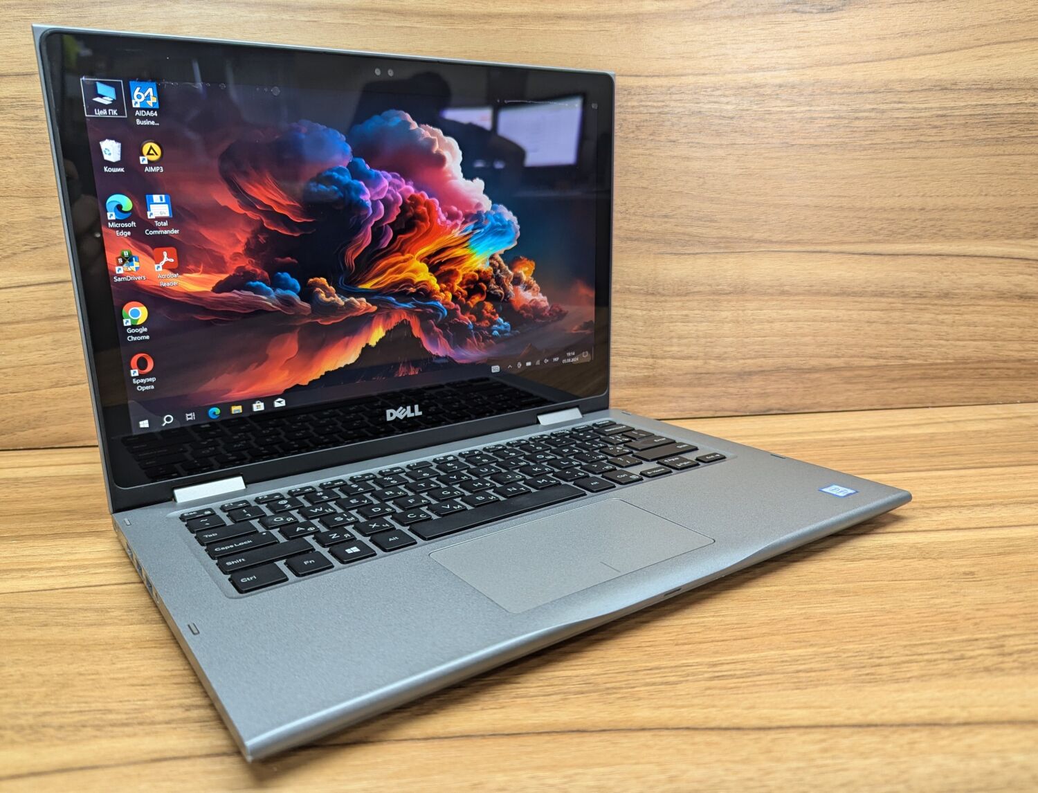 Ноутбук Б-клас Dell Inspiron 13-5368 / 13.3" (1920x1080) IPS / Intel Core i5-6200U (2 (4) ядра по 2.3 - 2.8 GHz) / 8 GB DDR4 / 240 GB SSD / Intel HD Graphics 520 / WebCam / Windows 10 - Зображення 4