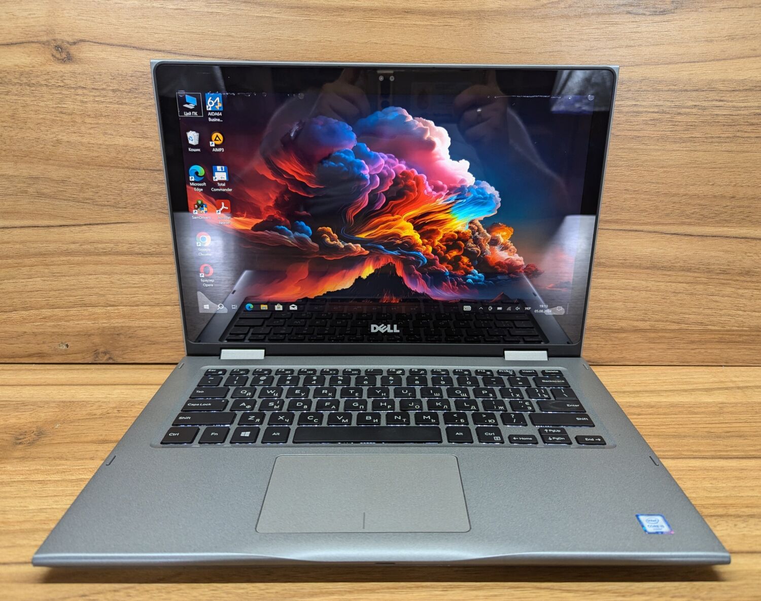 Ноутбук Б-клас Dell Inspiron 13-5368 / 13.3" (1920x1080) IPS / Intel Core i5-6200U (2 (4) ядра по 2.3 - 2.8 GHz) / 8 GB DDR4 / 240 GB SSD / Intel HD Graphics 520 / WebCam / Windows 10 - Зображення 2