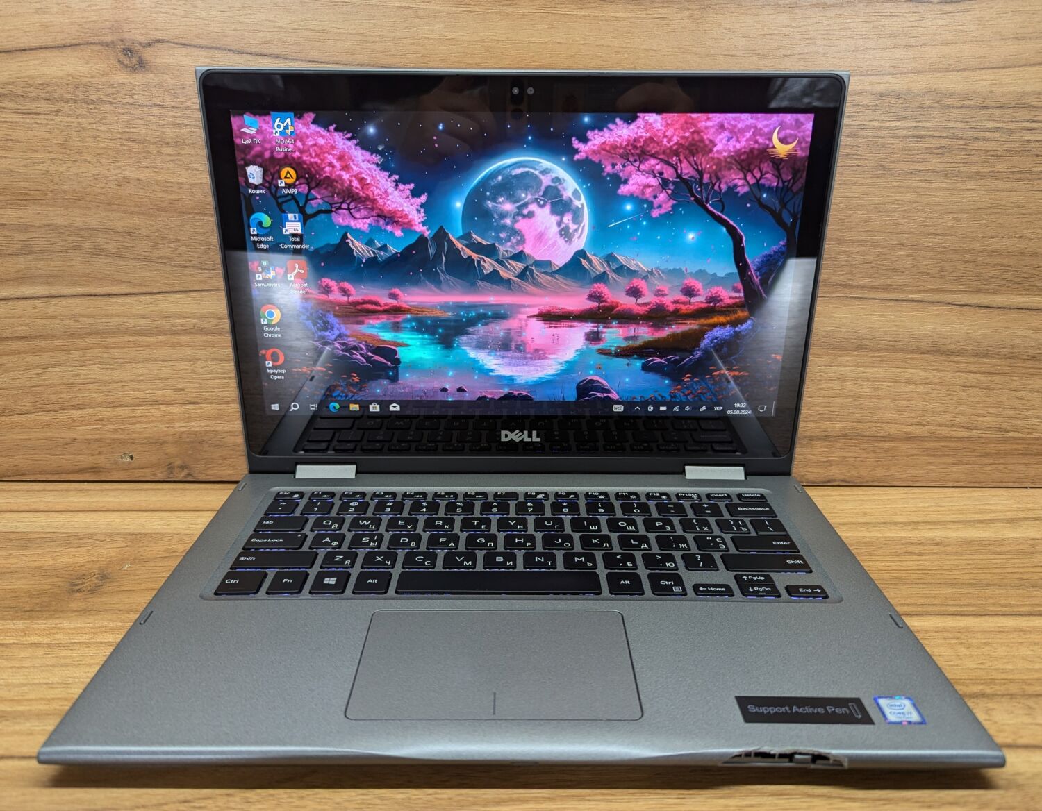 Ноутбук Б-клас Dell Inspiron 13-5368 / 13.3" (1920x1080) IPS Touch / Intel Core i7-7500U (2 (4) ядра по 2.7 - 3.5 GHz) / 8 GB DDR4 / 480 GB SSD / Intel HD Graphics 620 / WebCam / Windows 10 - Зображення 2