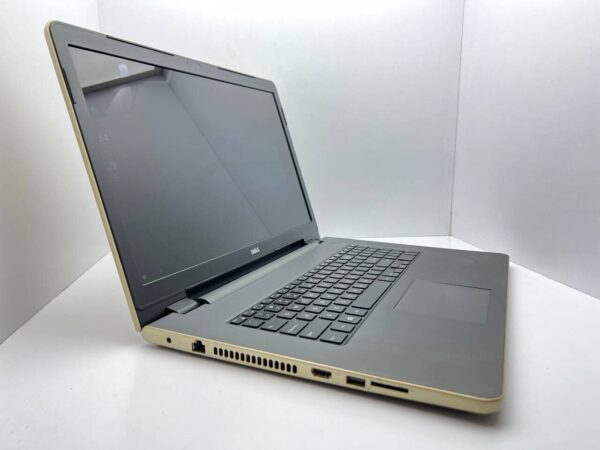 Ноутбук Б-клас Dell Inspiron 15-5755 / 17.3" (1600x900) TN / AMD A8-7410 (4 ядра по 2.2 - 2.5 GHz) / 4 GB DDR3 / 320 GB HDD / AMD Radeon R5 Graphics / WebCam - Зображення 3
