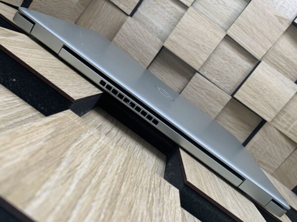 Ноутбук Б-клас Dell Inspiron 5593 / 15.6" (1366x768) TN / Intel Core i5-1035G1 (4 (8) ядер по 1.0 - 3.6 GHz) / 8 GB DDR4 / 480 GB SSD / Intel UHD Graphics / WebCam / HDMI / Windows 10 ліцензія - Зображення 7