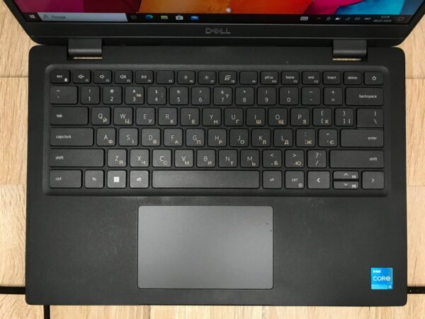 Ноутбук Б-клас Dell Latitude 3420 / 14" (1920x1080) IPS Touch / Intel Core i3-1115G4 (2 (4) ядра по 4.1 GHz) / 8 GB DDR4 / 256 GB SSD / Intel Iris Xe Graphics / Windows 10 ліцензія - Зображення 4