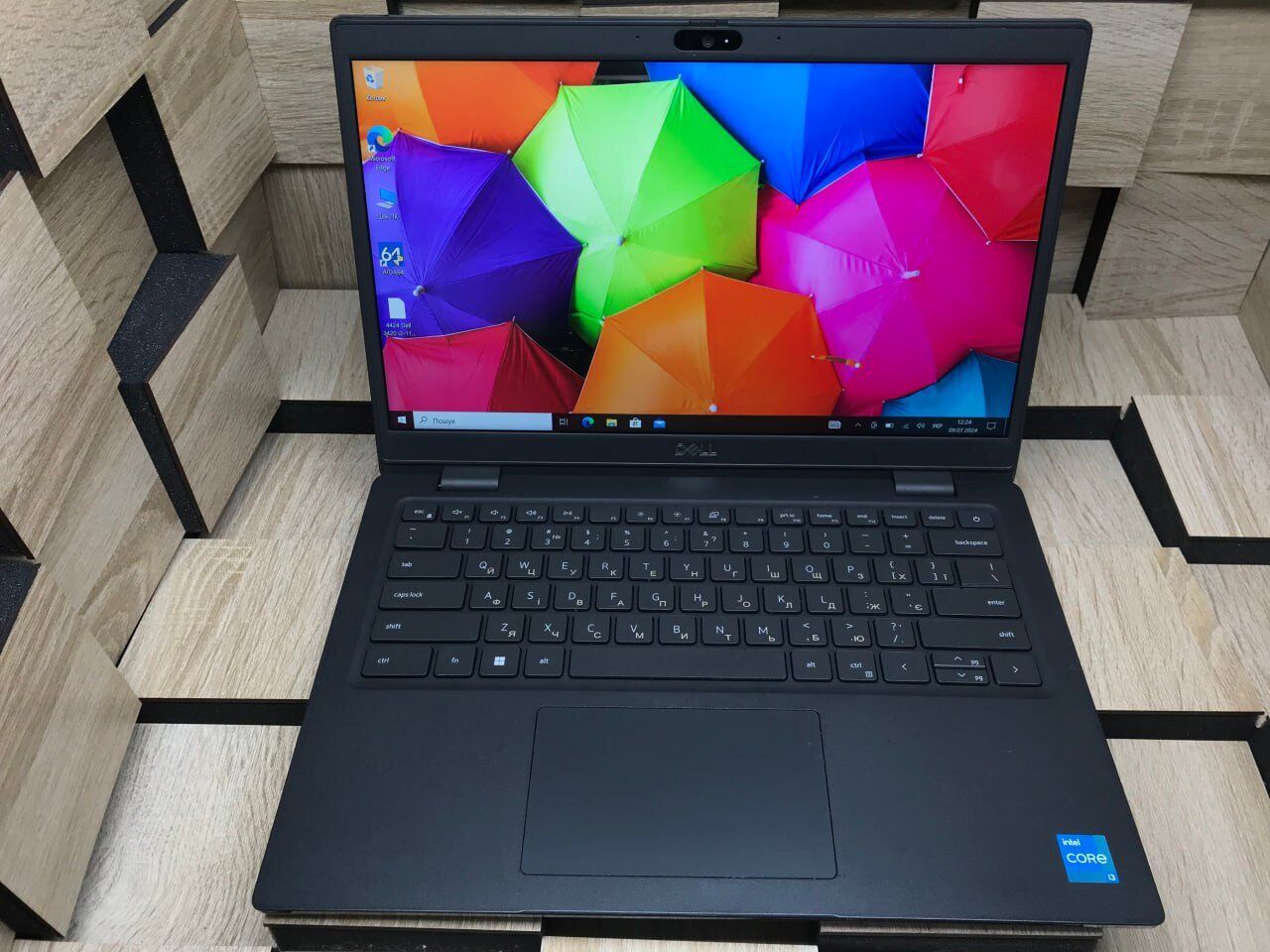 Ноутбук Б-клас Dell Latitude 3420 / 14" (1920x1080) IPS Touch / Intel Core i3-1115G4 (2 (4) ядра по 4.1 GHz) / 8 GB DDR4 / 256 GB SSD / Intel Iris Xe Graphics / Windows 10 ліцензія - Зображення 2