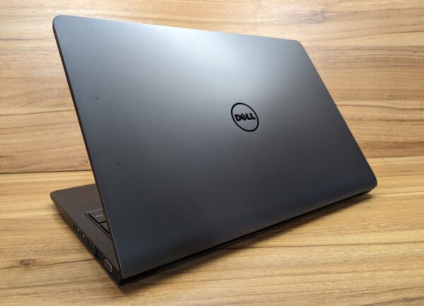 Ноутбук Б-клас Dell Latitude 3550 / 15.6" (1366x768) TN / Intel Core i5-5200U (2 (4) ядра по 2.2 - 2.7 GHz) / 8 GB DDR3 / 240 GB SSD / Intel HD Graphics 5500 / WebCam / Windows 10 - Зображення 7