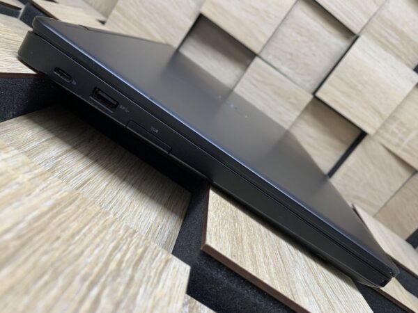 Ноутбук Б-клас Dell Latitude 5480 / 14" (1366x768) TN / Intel Core i5-6300U (2 (4) ядра по 2.4 - 3.0 GHz) / 8 GB DDR4 / 128 GB SSD M.2 / Intel HD Graphics 520 / WebCam / USB 3.1 / HDMI / Windows 10 ліцензія - Зображення 5