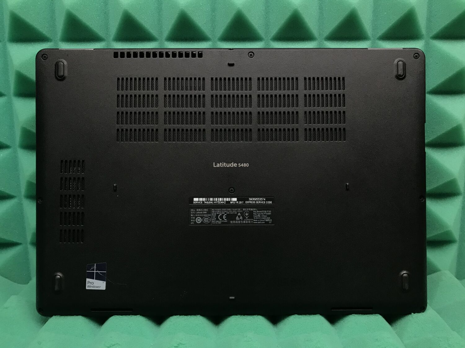 Ноутбук Б-клас Dell Latitude 5480 / 14" (1920x1080) IPS / Intel Core i5-6300U (2 (4) ядра по 2.4 - 3.0 GHz) / 8 GB DDR4 / 256 GB SSD M.2 / Intel HD Graphics 520 / WebCam / USB 3.1 / HDMI / Windows 10 ліцензія - Зображення 6