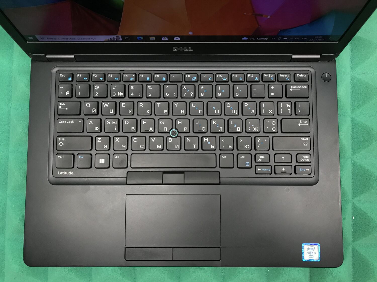 Ноутбук Б-клас Dell Latitude 5480 / 14" (1920x1080) IPS / Intel Core i5-6300U (2 (4) ядра по 2.4 - 3.0 GHz) / 8 GB DDR4 / 256 GB SSD M.2 / Intel HD Graphics 520 / WebCam / USB 3.1 / HDMI / Windows 10 ліцензія - Зображення 4