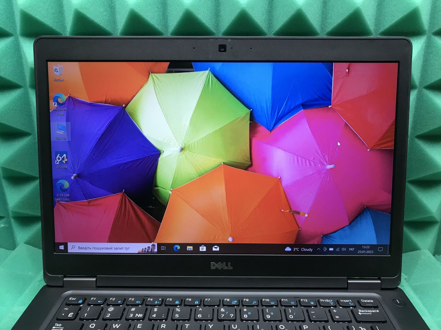 Ноутбук Б-клас Dell Latitude 5480 / 14" (1920x1080) IPS / Intel Core i5-6300U (2 (4) ядра по 2.4 - 3.0 GHz) / 8 GB DDR4 / 256 GB SSD M.2 / Intel HD Graphics 520 / WebCam / USB 3.1 / HDMI / Windows 10 ліцензія - Зображення 3