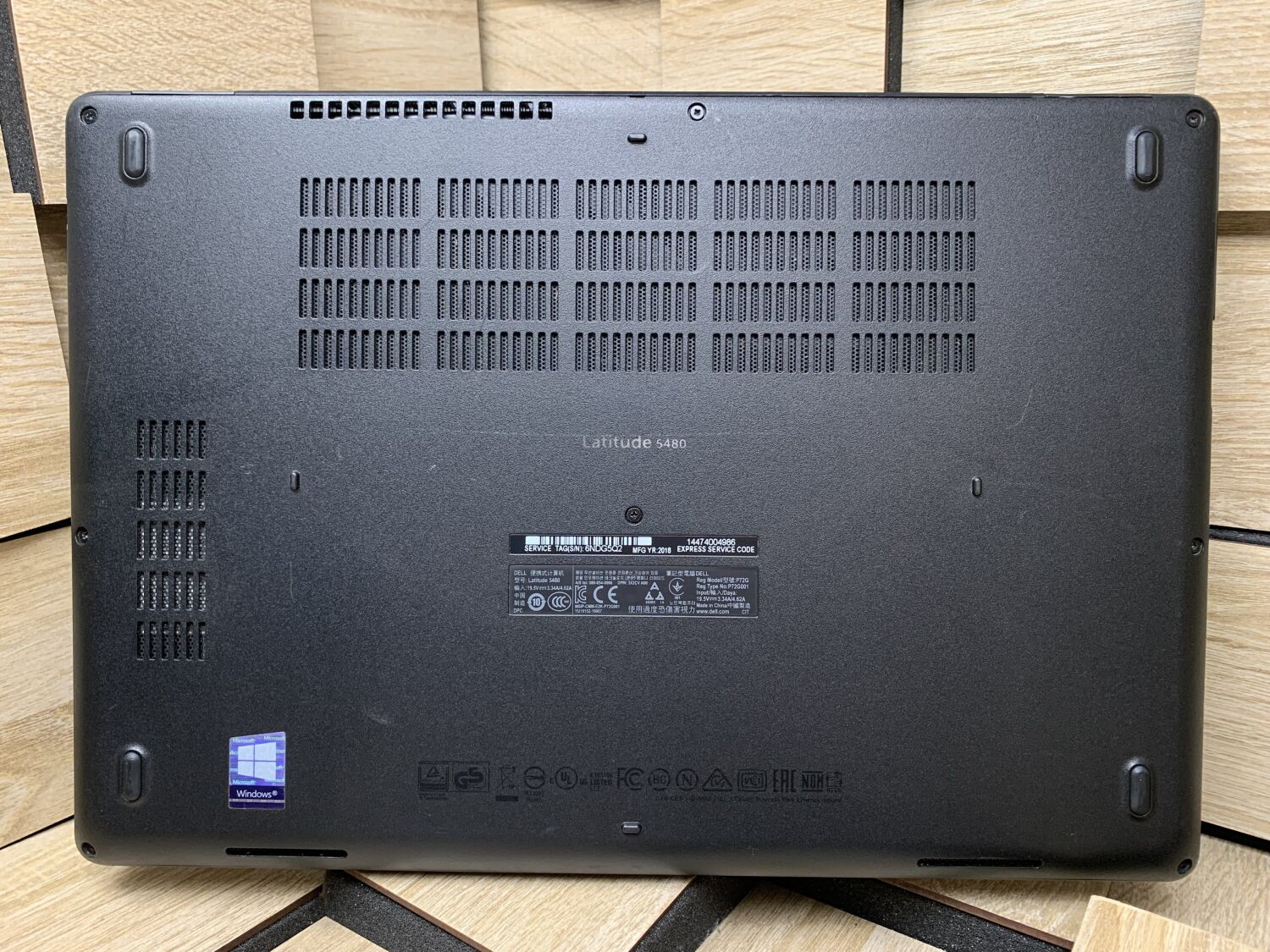 Ноутбук Б-клас Dell Latitude 5480 / 14" (1920x1080) IPS / Intel Core i5-6440HQ (4 ядра по 2.6 - 3.5 GHz) / 8 GB DDR4 / 180 GB SSD / Intel HD Graphics 530 / WebCam / HDMI - Зображення 9