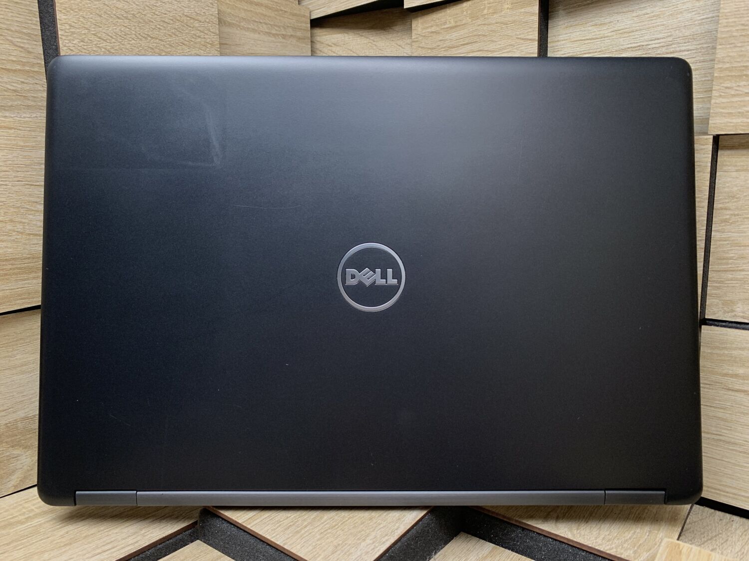 Ноутбук Б-клас Dell Latitude 5480 / 14" (1920x1080) IPS / Intel Core i5-6440HQ (4 ядра по 2.6 - 3.5 GHz) / 8 GB DDR4 / 180 GB SSD / Intel HD Graphics 530 / WebCam / HDMI - Зображення 8