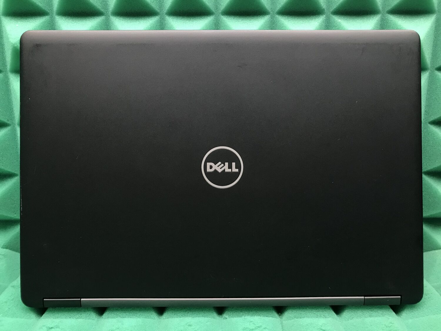 Ноутбук Б-клас Dell Latitude 5480 / 14" (1920x1080) IPS / Intel Core i5-7300U (2 (4) ядра по 2.6 - 3.5 GHz) / 8 GB DDR4 / 256 GB SSD M.2 / Intel HD Graphics 620 / WebCam / USB 3.1 / HDMI / Windows 10 ліцензія - Зображення 8