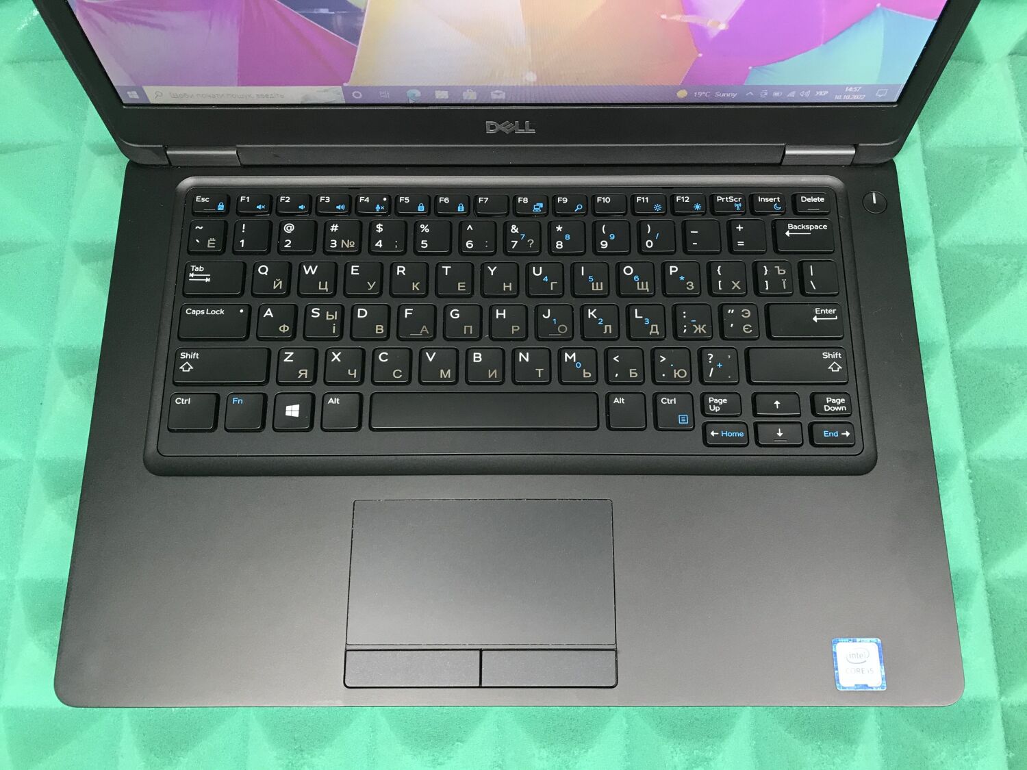 Ноутбук Б-клас Dell Latitude 5490 / 14" (1366x768) TN / Intel Core i5-7300U (2 (4) ядра по 2.6 - 3.5 GHz) / 4 GB DDR4 / 128 GB SSD / Intel HD Graphics 620 / WebCam / USB 3.1 / HDMI / Windows 10 ліцензія - Зображення 4