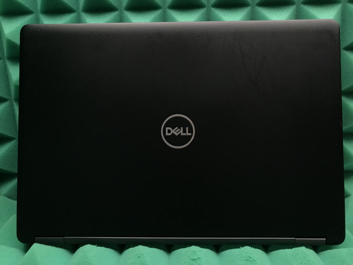 Ноутбук Б-клас Dell Latitude 5490 / 14" (1366x768) TN / Intel Core i5-7300U (2 (4) ядра по 2.6 - 3.5 GHz) / 4 GB DDR4 / 128 GB SSD / Intel HD Graphics 620 / WebCam / USB 3.1 / HDMI / Windows 10 ліцензія - Зображення 5