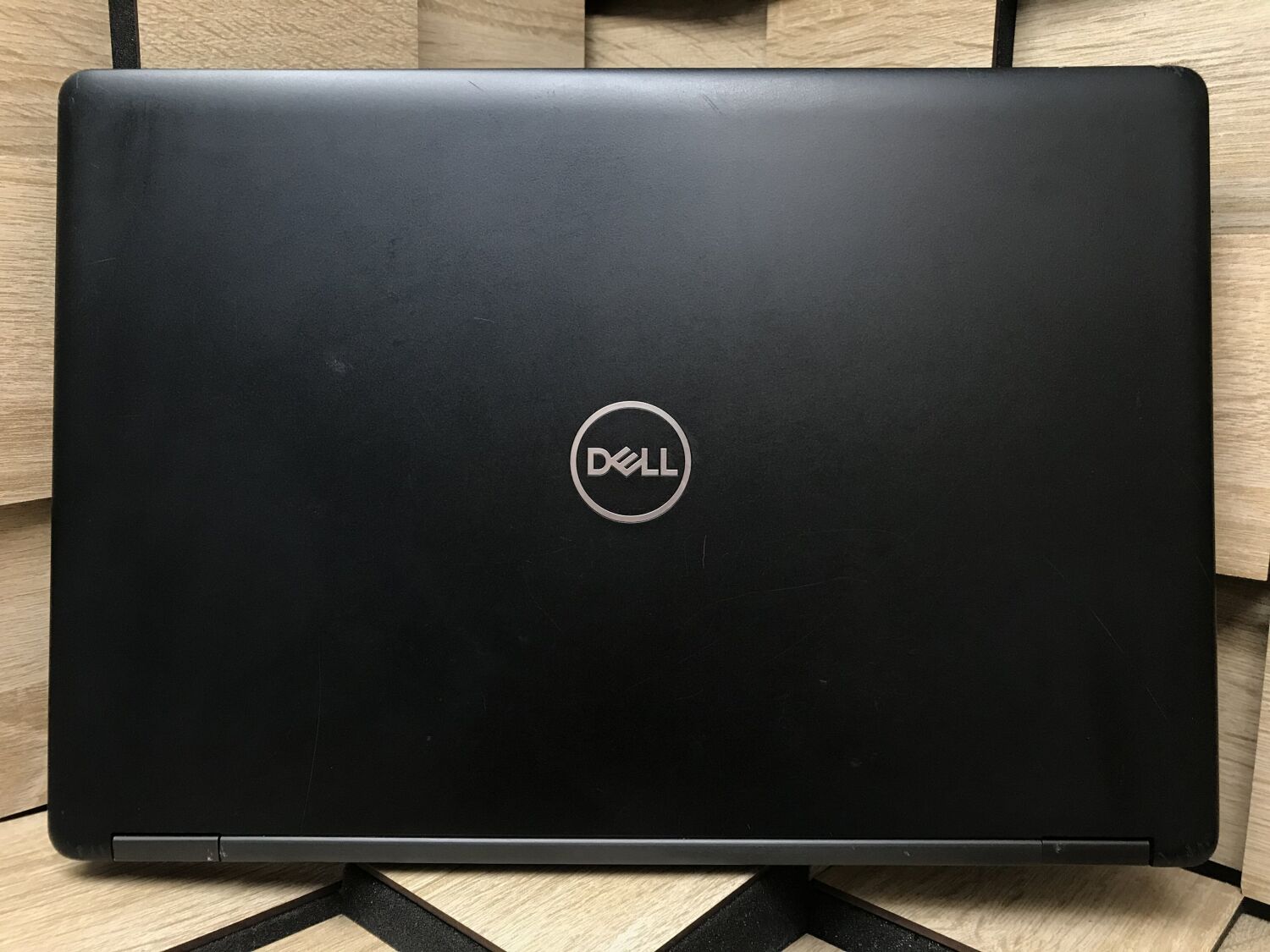 Ноутбук Б-клас Dell Latitude 5490 / 14" (1920x1080) IPS / Intel Core i5-7300U (2 (4) ядра по 2.6 - 3.5 GHz) / 8 GB DDR4 / 256 GB SSD M.2 / Intel HD Graphics 620 / WebCam / USB 3.1 / HDMI / Windows 10 ліцензія - Зображення 8