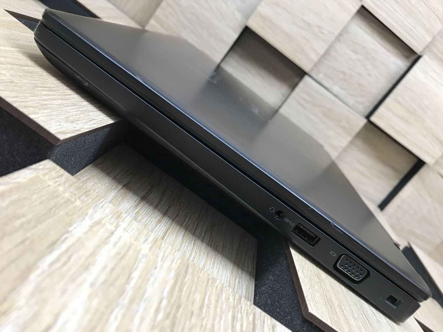 Ноутбук Б-клас Dell Latitude 5490 / 14" (1920x1080) IPS / Intel Core i5-8250U (4 (8) ядра по 1.6 - 3.4 GHz) / 8 GB DDR4 / 240 GB SSD M.2 / Intel UHD Graphics 620 / WebCam / USB 3.1 / HDMI - Зображення 6