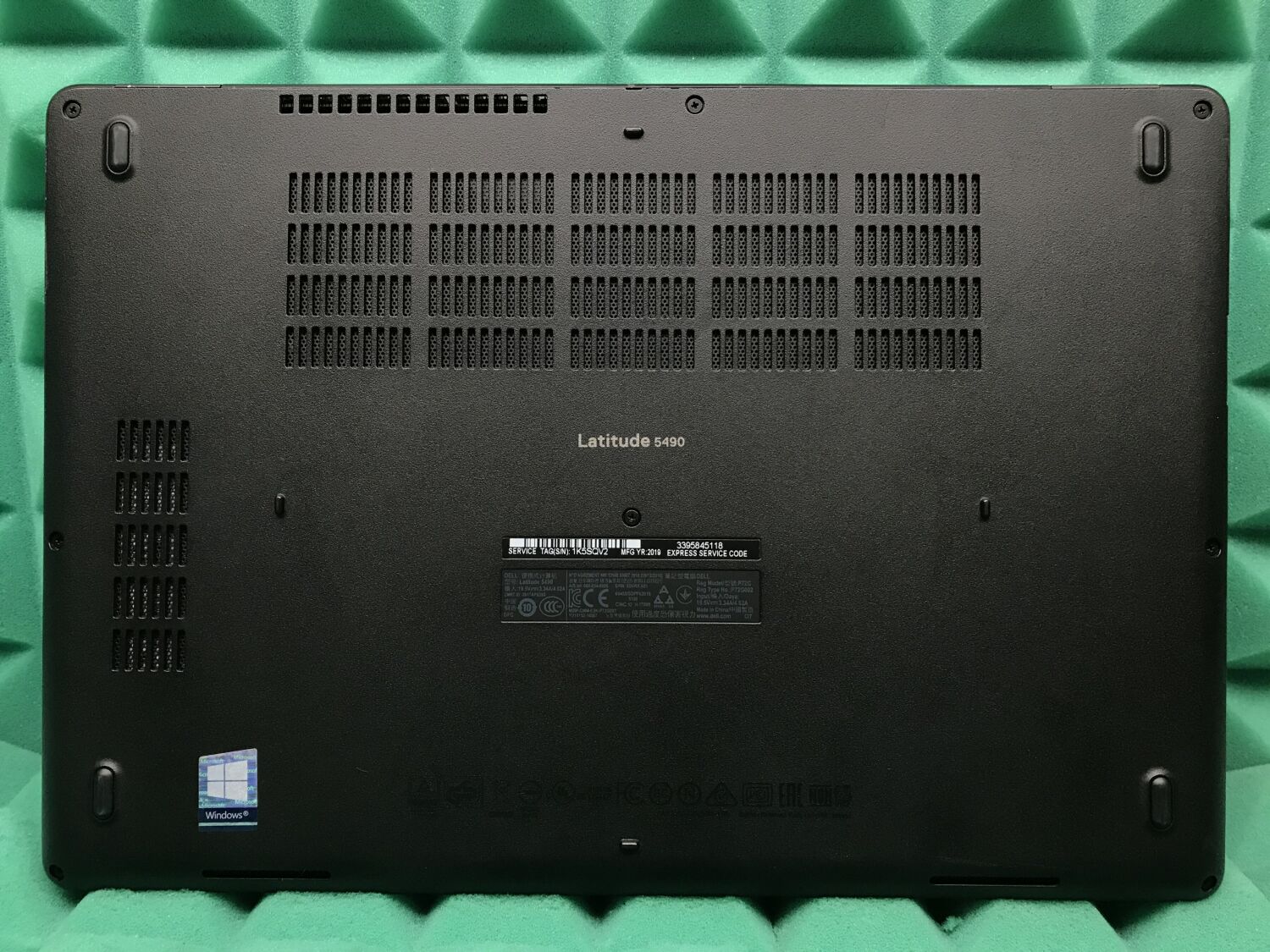 Ноутбук Б-клас Dell Latitude 5490 / 14" (1920x1080) IPS / Intel Core i5-8250U (4 (8) ядра по 1.6 - 3.4 GHz) / 8 GB DDR4 / 256 GB SSD M.2 / Intel UHD Graphics 620 / WebCam / USB 3.1 / HDMI / Windows 10 ліцензія - Зображення 9