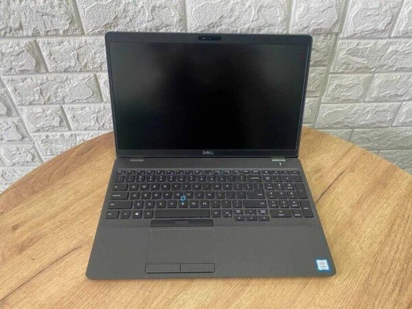 Ноутбук Б-клас Dell Latitude 5500 / 15.6" (1920x1080) IPS / Intel Core i5-8265U (4 (8) ядра по 1.6 - 3.9 GHz) / 8 GB DDR4 / 256 GB SSD M.2 / Intel UHD Graphics / WebCam / HDMI - Зображення 6