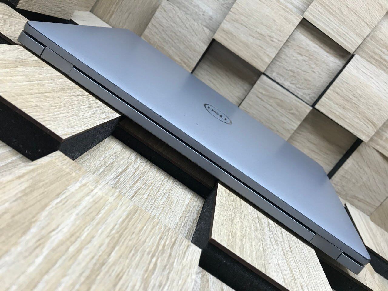 Ноутбук Б-клас Dell Latitude 5510 / 15.6" (1920x1080) IPS / Intel Core i5-10210U (4 (8) ядра по 1.6 - 4.2 GHz) / 8 GB DDR4 / 256 GB SSD M.2 / Intel UHD Graphics / WebCam / USB 3.2 / HDMI / Windows 10 ліцензія - Зображення 8