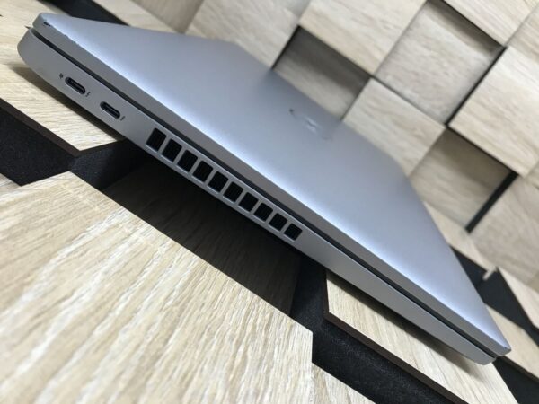 Ноутбук Б-клас Dell Latitude 5530 / 15.6" (1920x1080) IPS / Intel Core i5-1235U (10 (12) ядер по 1.3 - 4.4 GHz) / 16 GB DDR4 / 240 GB SSD M.2 / Intel Iris Xe Graphics / USB 3.2 / HDMI / Windows 10 ліцензія - Зображення 5