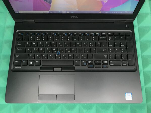 Ноутбук Б-клас Dell Latitude 5580 / 15.6" (1366x768) TN / Intel Core i5-7300U (2 (4) ядра по 2.6 - 3.5 GHz) / 8 GB DDR4 / 128 GB SSD / Intel HD Graphics 620 / HDMI / Windows 10 ліцензія - Зображення 4
