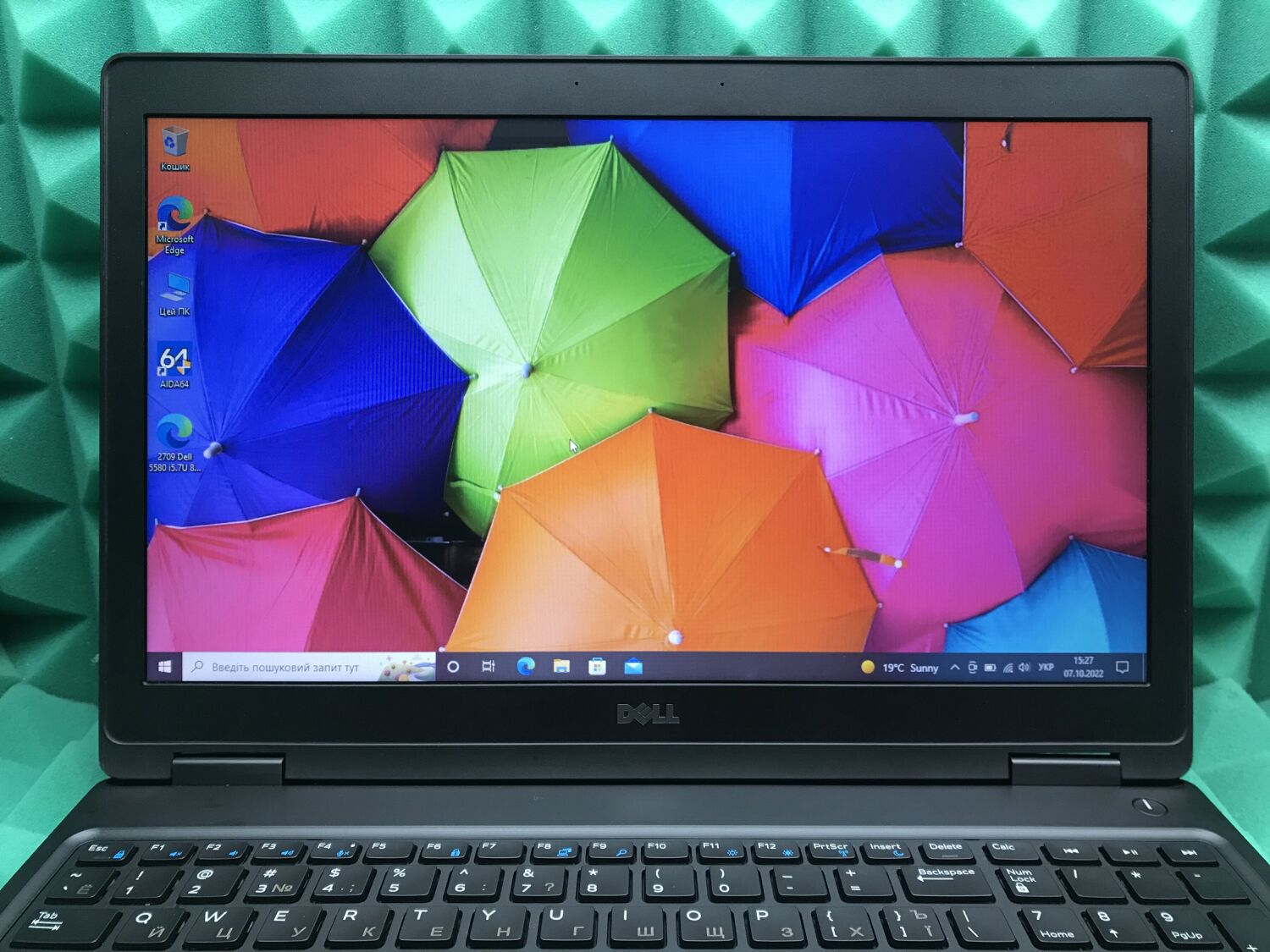 Ноутбук Б-клас Dell Latitude 5580 / 15.6" (1366x768) TN / Intel Core i5-7300U (2 (4) ядра по 2.6 - 3.5 GHz) / 8 GB DDR4 / 128 GB SSD / Intel HD Graphics 620 / HDMI / Windows 10 ліцензія - Зображення 3