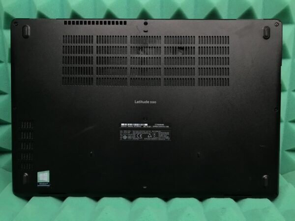 Ноутбук Б-клас Dell Latitude 5580 / 15.6" (1366x768) TN / Intel Core i5-7300U (2 (4) ядра по 2.6 - 3.5 GHz) / 8 GB DDR4 / 128 GB SSD / Intel HD Graphics 620 / HDMI / Windows 10 ліцензія - Зображення 6