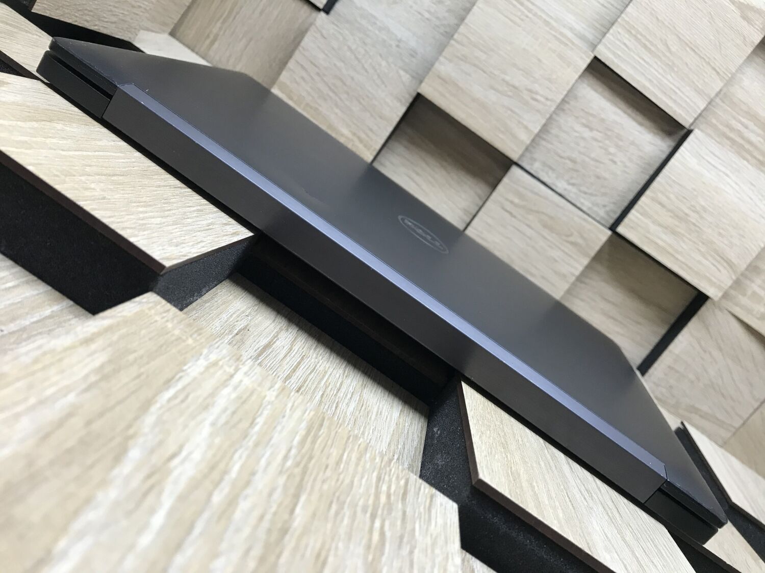 Ноутбук Б-клас Dell Latitude 7480 / 14" (1920x1080) IPS / Intel Core i7-7600U (2 (4) ядра по 2.8 - 3.9 GHz) / 8 GB DDR4 / 240 GB SSD M.2 / Intel HD Graphics 620 / WebCam - Зображення 7