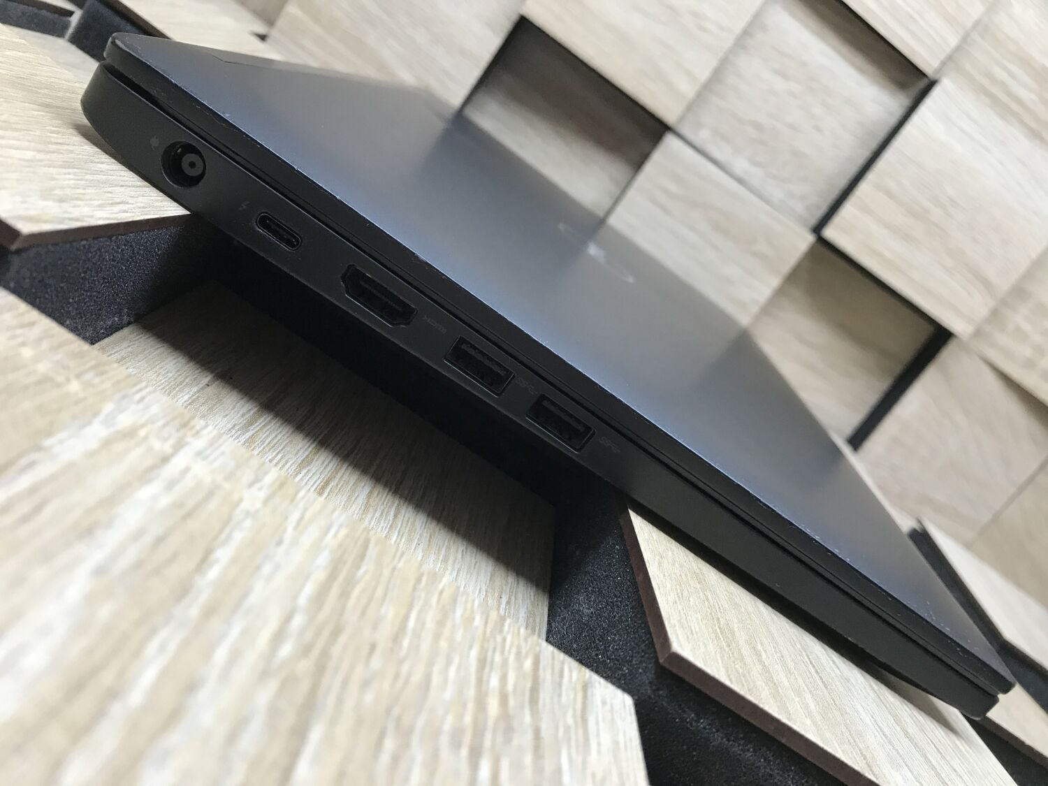 Ноутбук Б-клас Dell Latitude 7480 / 14" (1920x1080) IPS / Intel Core i7-7600U (2 (4) ядра по 2.8 - 3.9 GHz) / 8 GB DDR4 / 240 GB SSD M.2 / Intel HD Graphics 620 / WebCam - Зображення 5