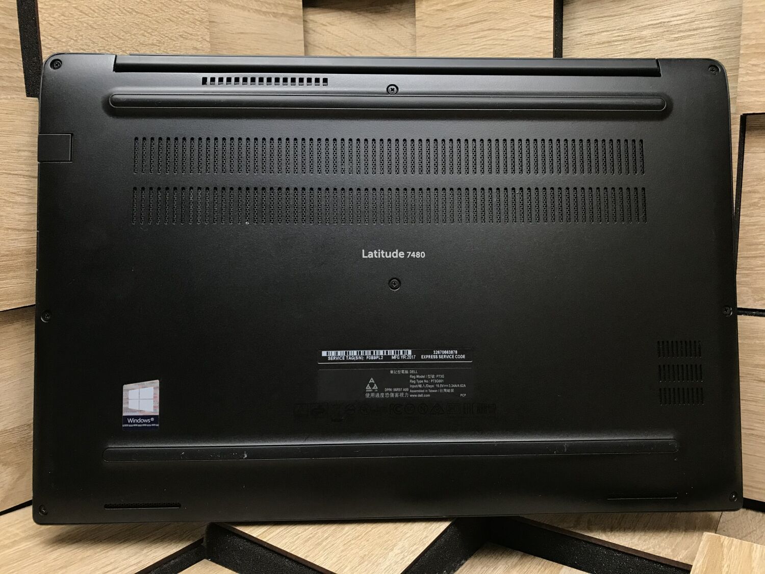 Ноутбук Б-клас Dell Latitude 7480 / 14" (2560x1440) IPS Touch / Intel Core i5-7300U (2 (4) ядра по 2.6 - 3.5 GHz) / 8 GB DDR4 / 256 GB SSD / Intel HD Graphics 620 / WebCam / HDMI - Зображення 8