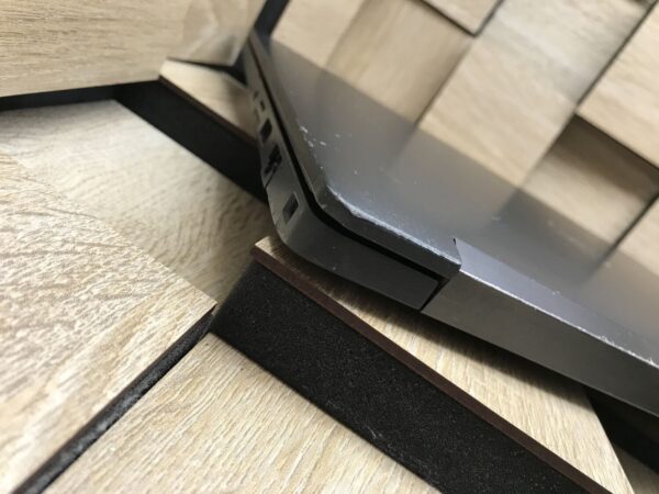 Ноутбук Б-клас Dell Latitude 7490 / 14" (1920x1080) IPS / Intel Core i5-7300U (2 (4) ядра по 2.6 - 3.5 GHz) / 8 GB DDR4 / 240 GB SSD M.2 / Intel HD Graphics 620 / WebCam / Fingerprint / HDMI - Зображення 10