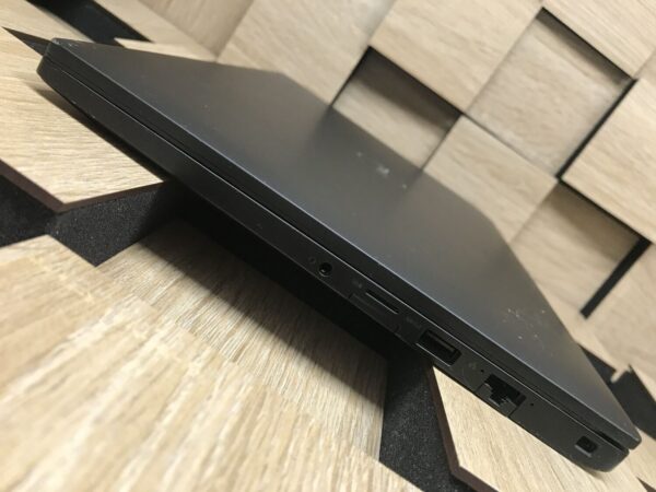 Ноутбук Б-клас Dell Latitude 7490 / 14" (1920x1080) IPS / Intel Core i5-8350U (4 (8) ядра по 1.7 - 3.6 GHz) / 8 GB DDR4 / 256 GB SSD M.2 / Intel UHD Graphics 620 / WebCam / USB 3.1 / HDMI - Зображення 6