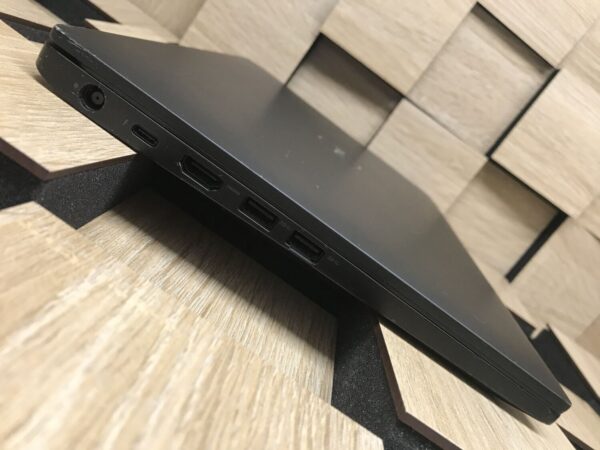 Ноутбук Б-клас Dell Latitude 7490 / 14" (1920x1080) IPS / Intel Core i5-8350U (4 (8) ядра по 1.7 - 3.6 GHz) / 8 GB DDR4 / 256 GB SSD M.2 / Intel UHD Graphics 620 / WebCam / USB 3.1 / HDMI - Зображення 5