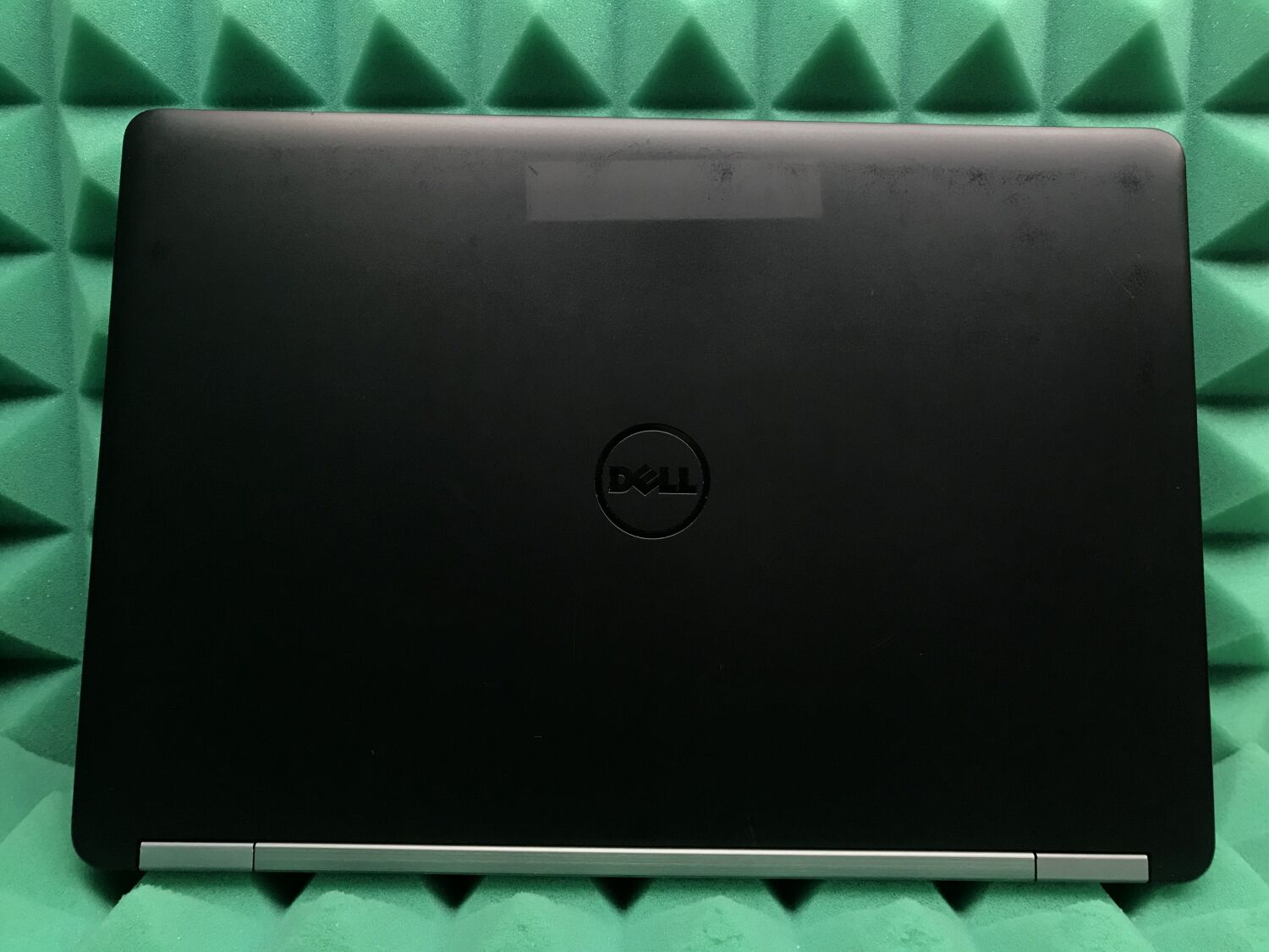 Ноутбук Б-клас Dell Latitude E5470 / 14" (1920x1080) IPS / Intel Core i5-6300HQ (4 ядра по 2.3 - 3.2 GHz) / 8 GB DDR4 / 180 GB SSD / Intel HD Graphics 530 / WebCam / HDMI / Windows 10 ліцензія - Зображення 5