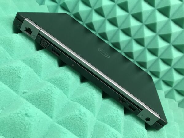 Ноутбук Б-клас Dell Latitude E5470 / 14" (1920x1080) IPS Touch / Intel Core i5-6300U (2 (4) ядра по 2.4 - 3.0 GHz) / 8 GB DDR4 / 240 GB SSD M.2 / Intel HD Graphics 520 / WebCam / HDMI / Windows 10 ліцензія - Зображення 9
