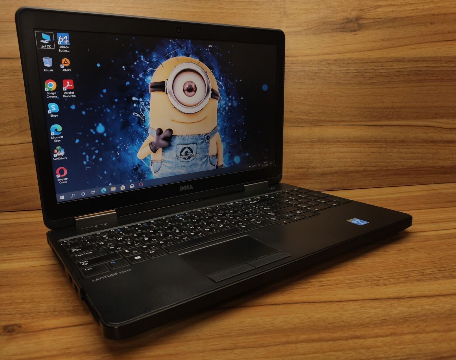 Ноутбук Б-клас Dell Latitude E5540 / 15.6" (1366x768) TN / Intel Core i5-4300U (2 (4) ядра по 1.9 - 2.9 GHz) / 8 GB DDR3 / 256 GB SSD / Intel HD Graphics 4400 / WebCam / Windows 10 - Зображення 5