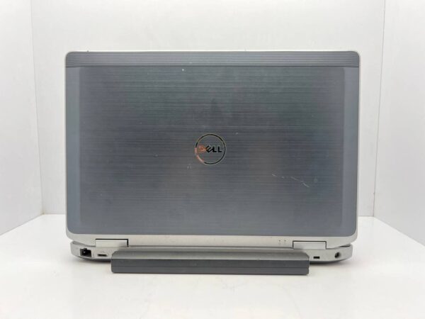 Ноутбук Б-клас Dell Latitude E6320 / 13.3" (1366x768) TN / Intel Core i5-2520M (2 (4) ядра по 2.5 - 3.2 GHz) / 8 GB DDR3 / 160 GB SSD / Intel HD Graphics 3000 / WebCam / АКБ не тримає - Зображення 6