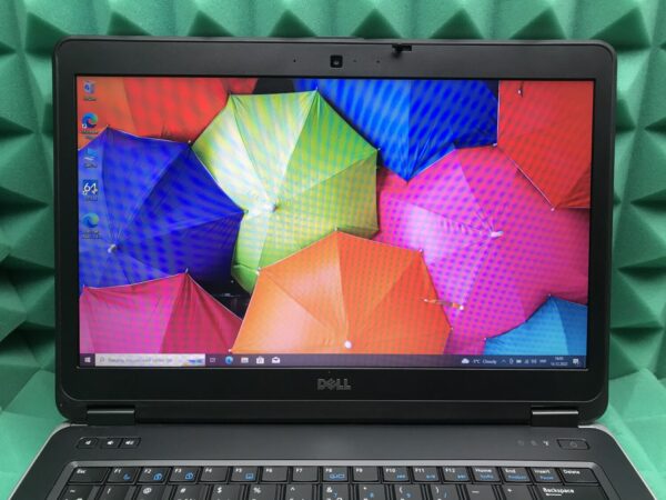 Ноутбук Б-клас Dell Latitude E6440 / 14" (1600x900) TN / Intel Core i5-4310M (2 (4) ядра по 2.7 - 3.4 GHz) / 4 GB DDR3 / 128 GB SSD / Intel HD Graphics 4600 / WebCam / DVD-RW / HDMI / Windows 10 ліцензія - Зображення 3