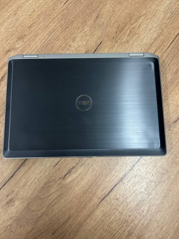 Ноутбук Б-клас Dell Latitude E6520 / 15.6" (1366x768) TN / Intel Core i5-2410M (2 (4) ядра по 2.3 - 2.9 GHz) / 4 GB DDR3 / 500 GB HDD / nVidia NVS 4200M, 1 GB GDDR3, 64-bit / HDMI - Зображення 7