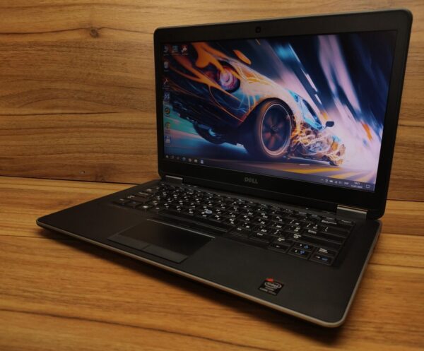 Ноутбук Б-клас Dell Latitude E7440 / 14" (1366x768) TN / Intel Core i7-4600U (2 (4) ядра по 2.1 - 3.3 GHz) / 8 GB DDR3 / 256 GB SSD / Intel HD Graphics 4400 / WebCam / Windows 10 - Зображення 7