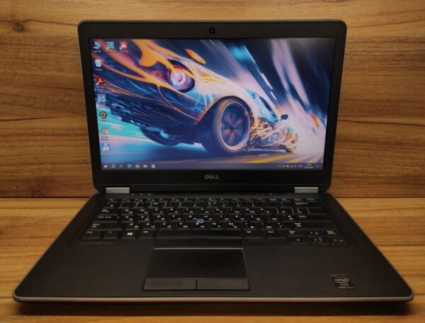 Ноутбук Б-клас Dell Latitude E7440 / 14" (1366x768) TN / Intel Core i7-4600U (2 (4) ядра по 2.1 - 3.3 GHz) / 8 GB DDR3 / 256 GB SSD / Intel HD Graphics 4400 / WebCam / Windows 10 - Зображення 2