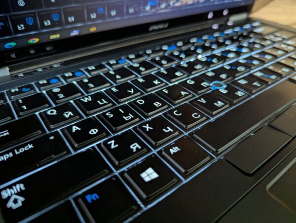 Ноутбук Б-клас Dell Latitude E7440 / 14" (1920x1080) IPS Touch / Intel Core i5-4310U (2 (4) ядра по 2.0 - 3.0 GHz) / 8 GB DDR3 / 128 GB SSD + 120 GB SSD / Intel HD Graphics 4400 / WebCam / Windows 10 - Зображення 6